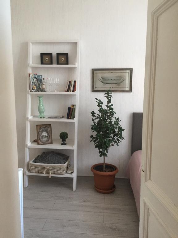 Charming Apartment In Old Тбилиси Экстерьер фото