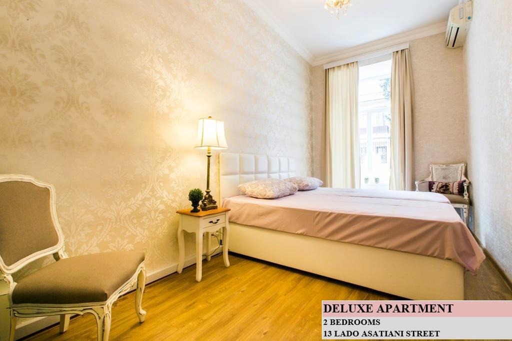 Charming Apartment In Old Тбилиси Экстерьер фото