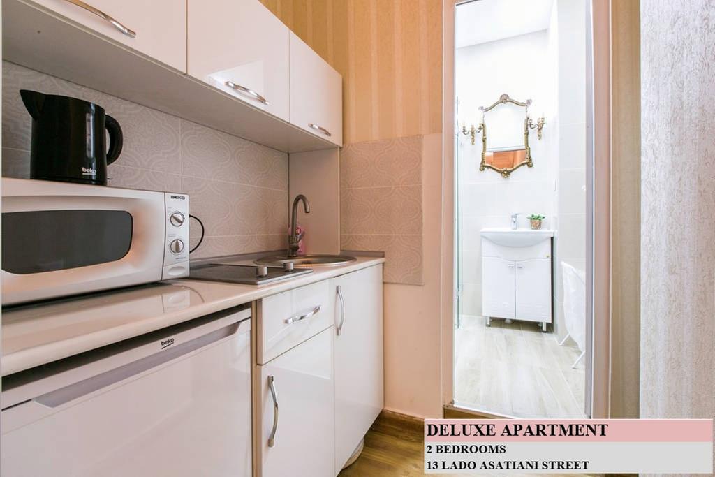 Charming Apartment In Old Тбилиси Экстерьер фото