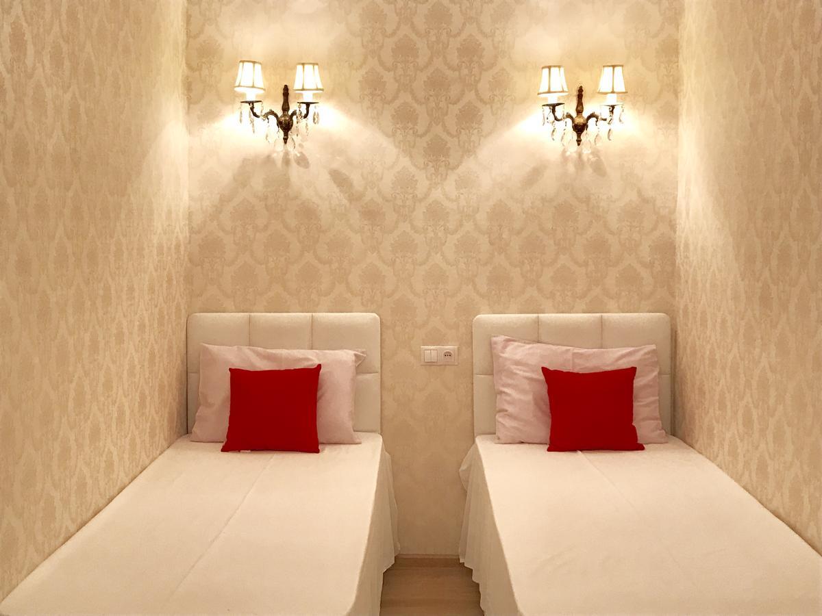 Charming Apartment In Old Тбилиси Экстерьер фото
